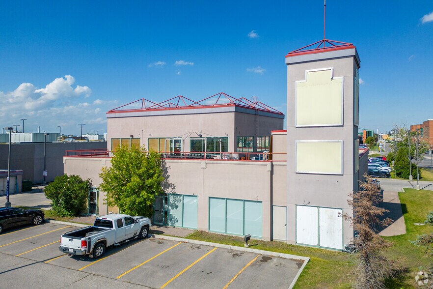 3393 26th Ave NE, Calgary, AB à vendre - Photo de l’immeuble – Image 2 sur 5