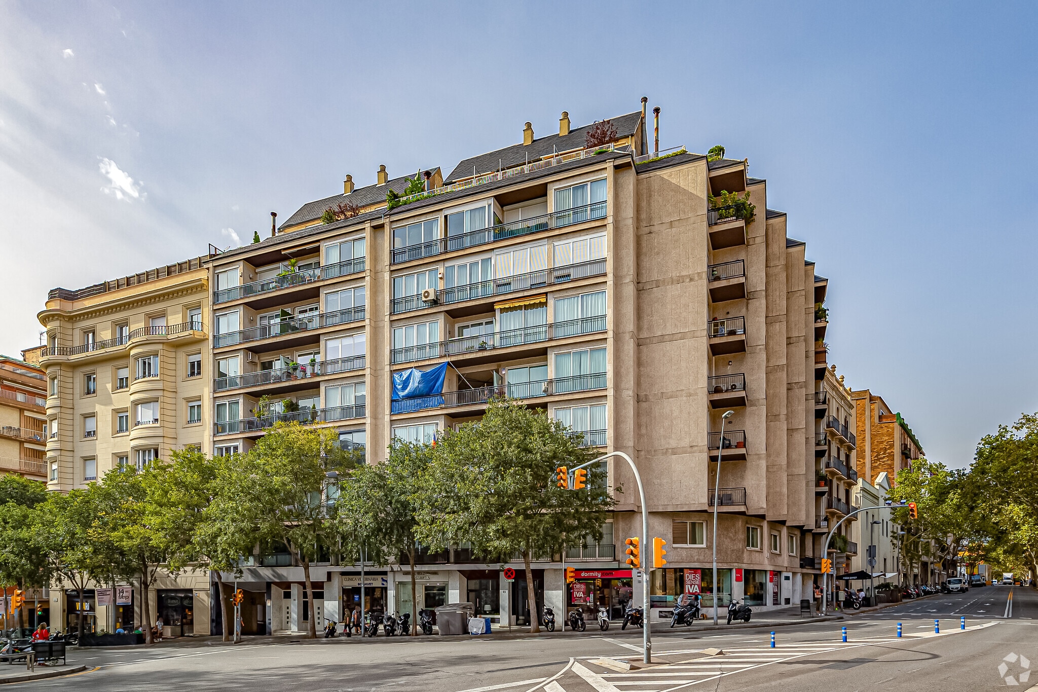 Passeig de la Bonanova, 1, Barcelone, Barcelona à louer Photo principale– Image 1 sur 3