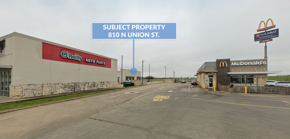 810 N Union St, Whitesboro, TX à louer - Photo de l’immeuble – Image 2 sur 6