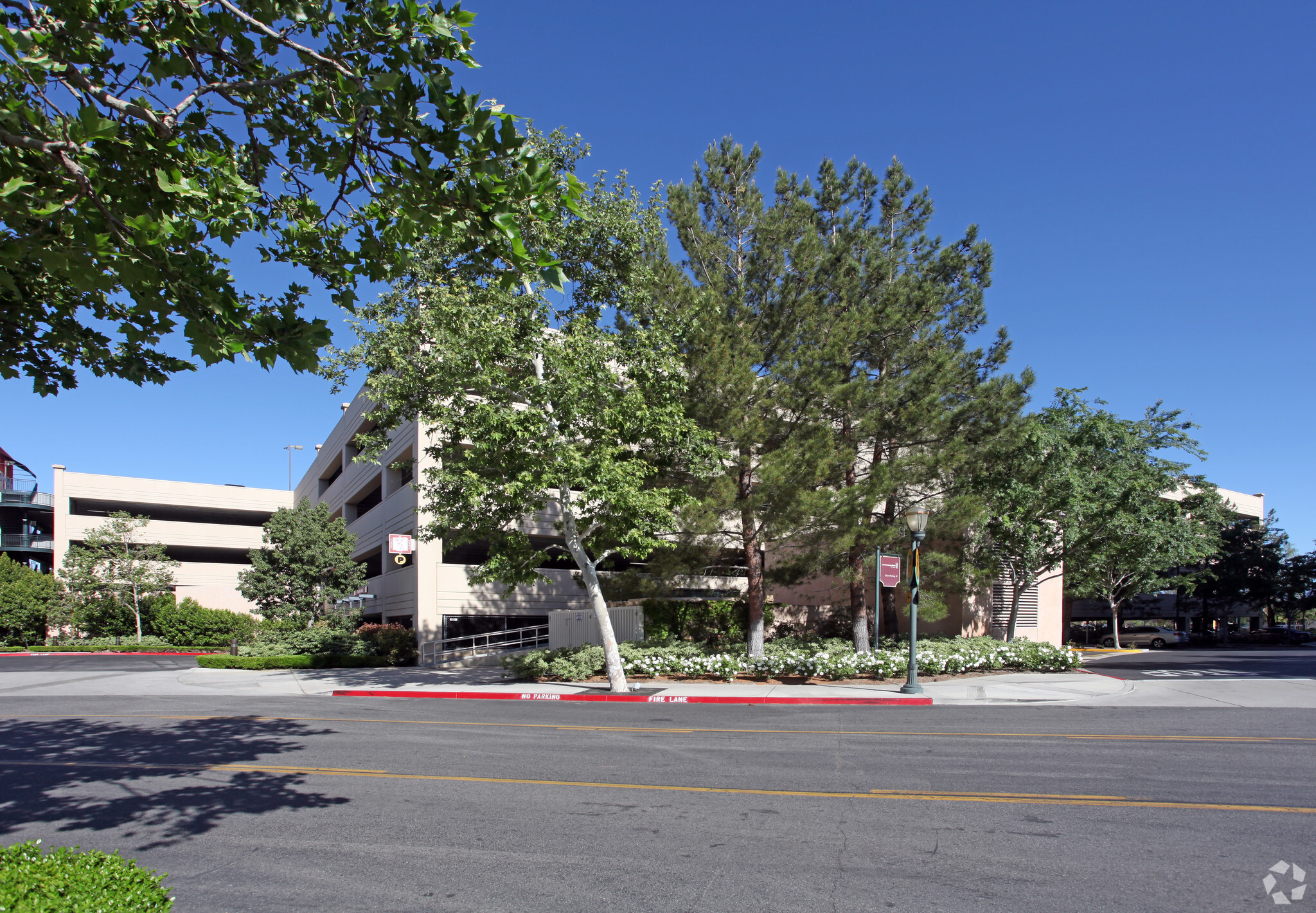26940-26950 Theater Dr, Valencia, CA à vendre Photo de l’immeuble– Image 1 sur 4
