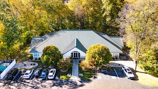 Plus de détails pour 1687 Woodlands Dr, Maumee, OH - Bureau à vendre