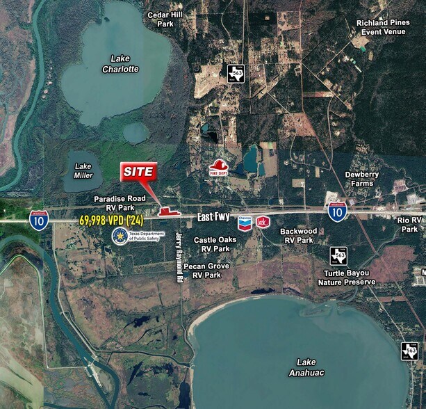 I-10 & Jerry Raymond Rd, Wallisville, TX à vendre - Aérien – Image 2 sur 3