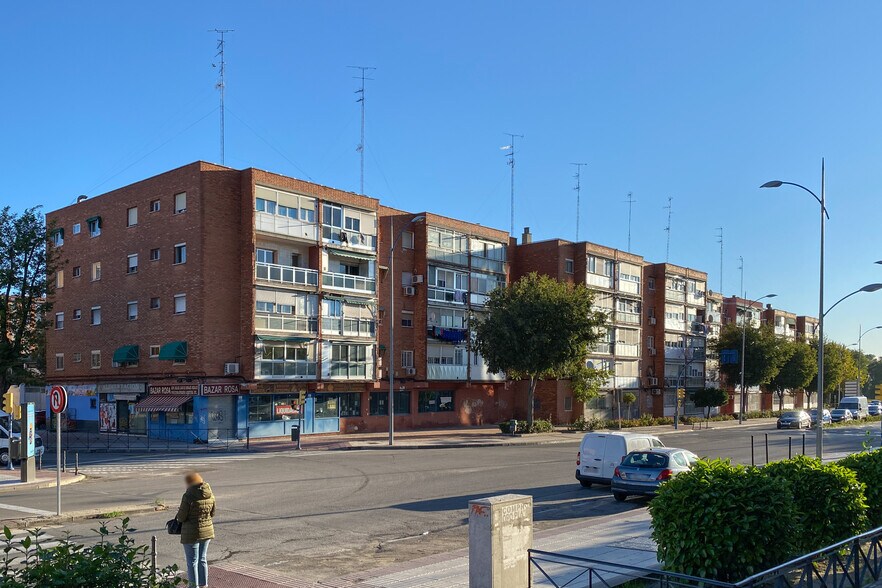 Local commercial dans Fuenlabrada, Madrid à louer - Photo de la construction – Image 1 sur 1