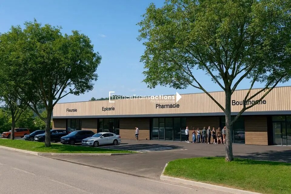 Local commercial dans Castelnaudary à louer Photo de l’immeuble– Image 1 sur 4