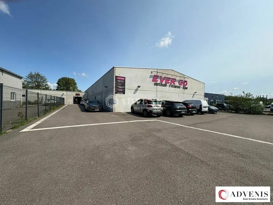 Industriel/Logistique dans Étaples à louer Photo de l’immeuble– Image 1 sur 7