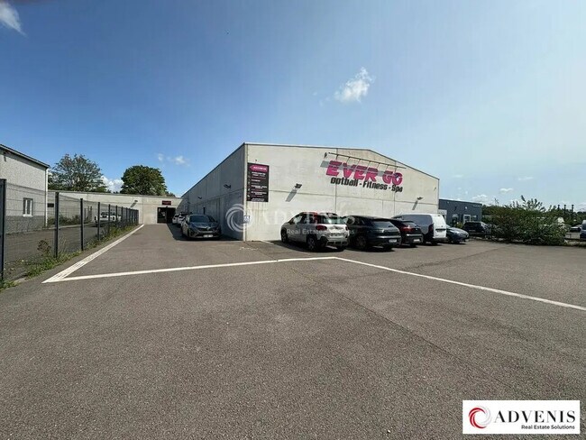 Plus de détails pour Industriel/Logistique à louer