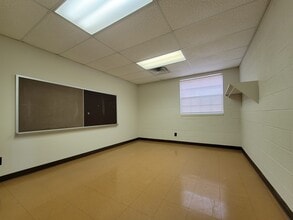 2792 E Point St, Atlanta, GA à louer Photo intérieure– Image 1 sur 3