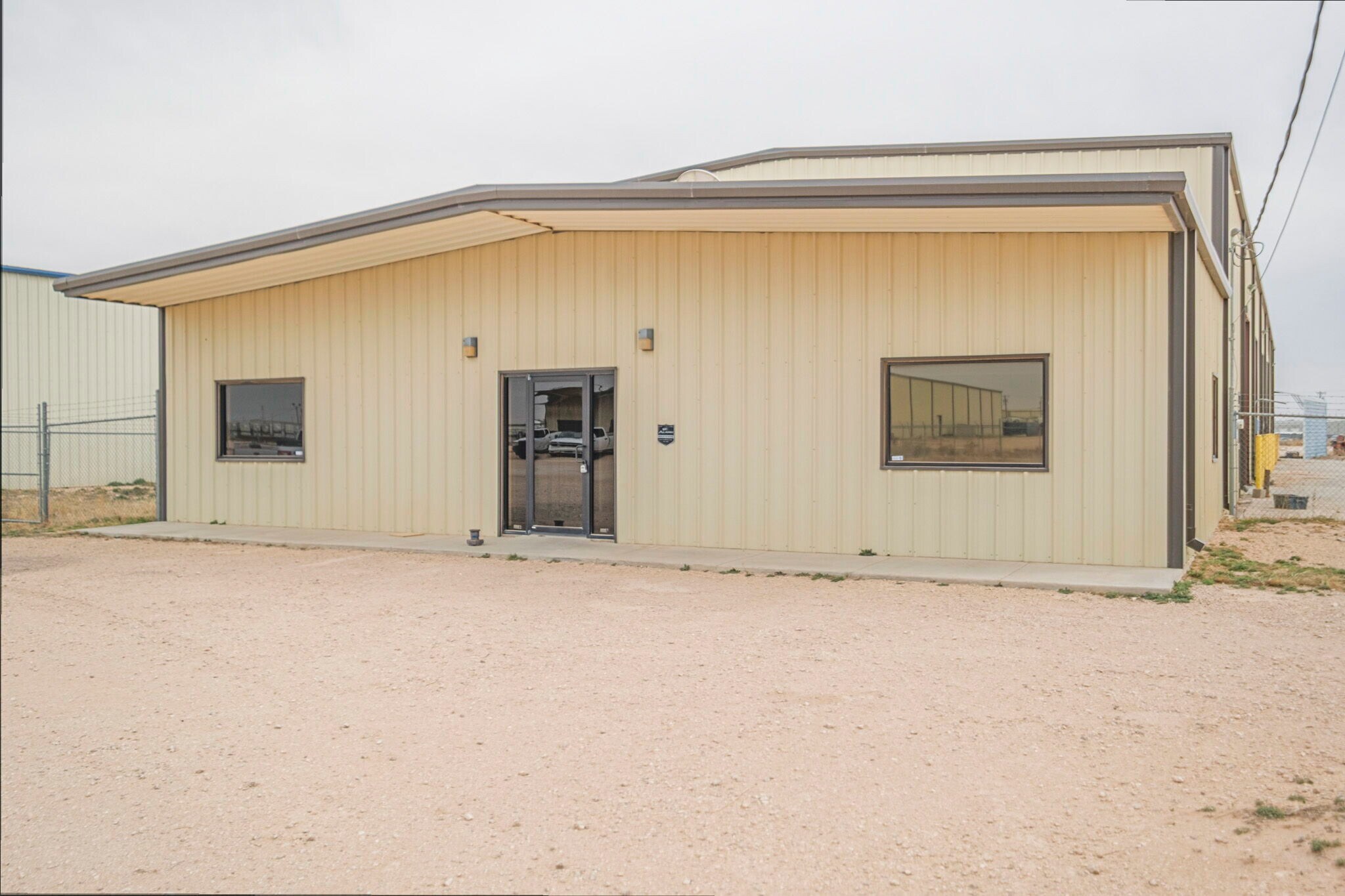 13021 W County Road 91, Midland, TX à louer Photo de l’immeuble– Image 1 sur 44