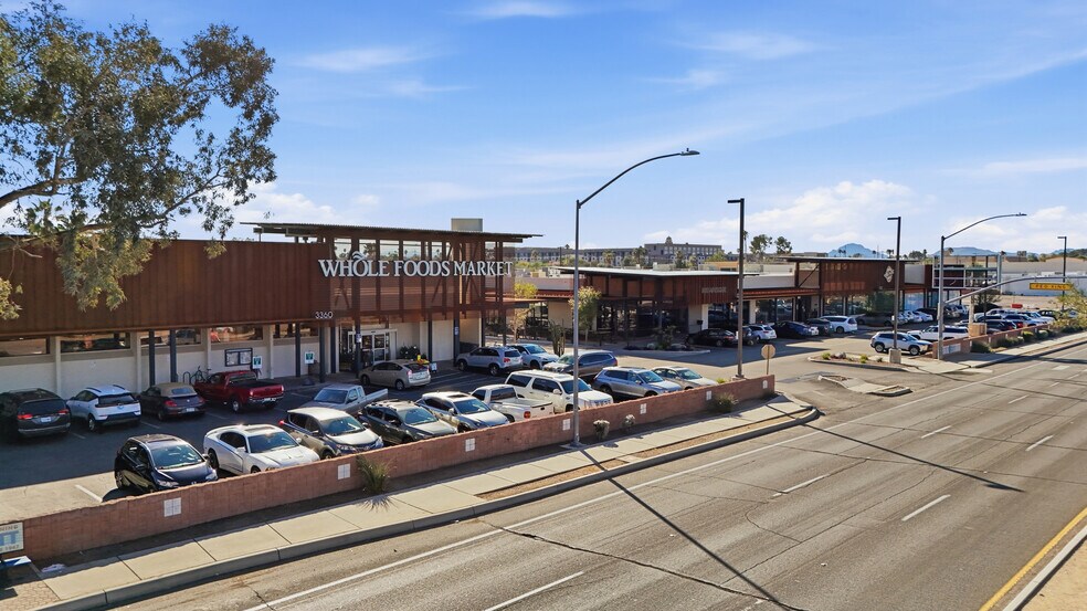 3400 E Speedway Blvd, Tucson, AZ à louer - Photo de l’immeuble – Image 2 sur 17