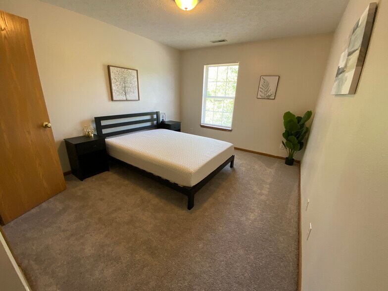 1105-1117 Anthrop Dr, West Lafayette, IN à vendre - Photo intérieure – Image 3 sur 5