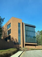 200 Lord Dr, Cary, NC à louer Photo de l’immeuble– Image 1 sur 8