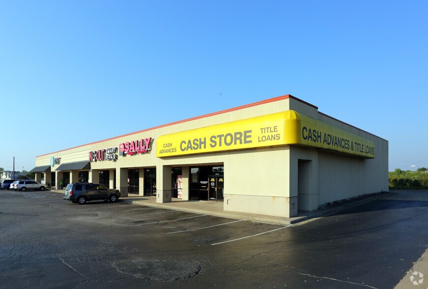 3300-4100 Town Center St, Sherman, TX à louer - Photo de l’immeuble – Image 1 sur 6