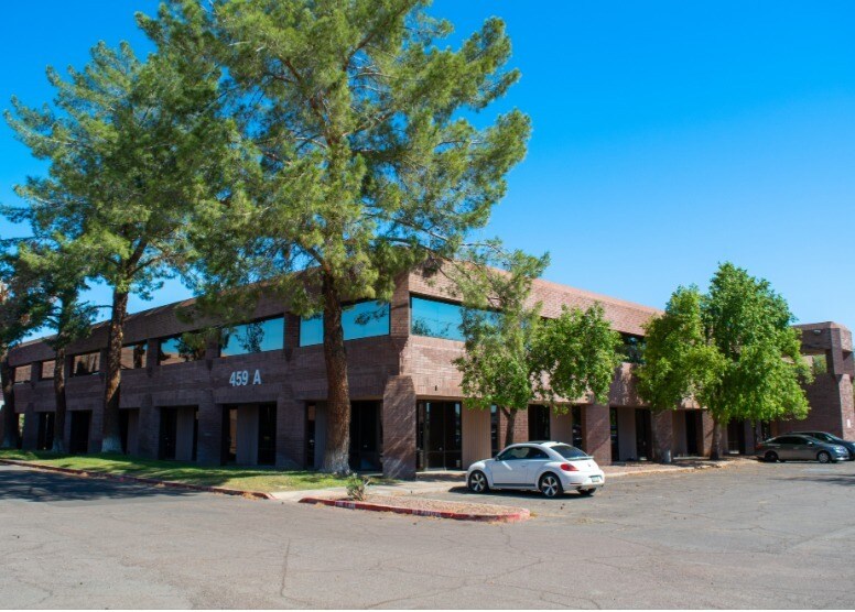 459 N Gilbert Rd, Gilbert, AZ à louer - Photo de l’immeuble – Image 2 sur 9