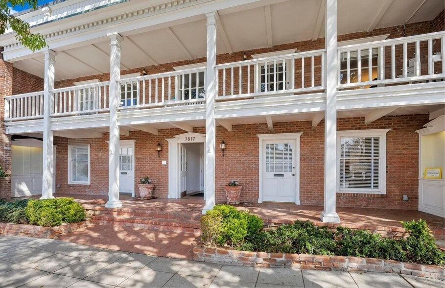 7817 Herschel Ave, La Jolla, CA à louer - Photo intérieure – Image 3 sur 9