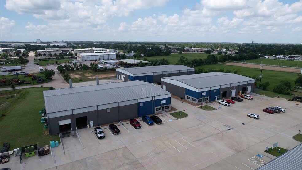 13750 FM 529 Rd, Houston, TX à louer - Photo de l’immeuble – Image 3 sur 4