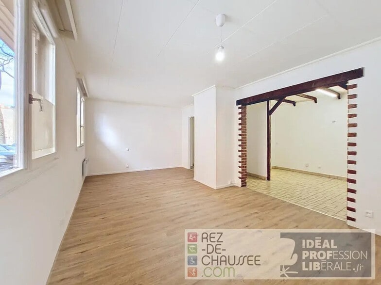 Bureau dans Lyon à vendre - Photo de l’immeuble – Image 2 sur 5