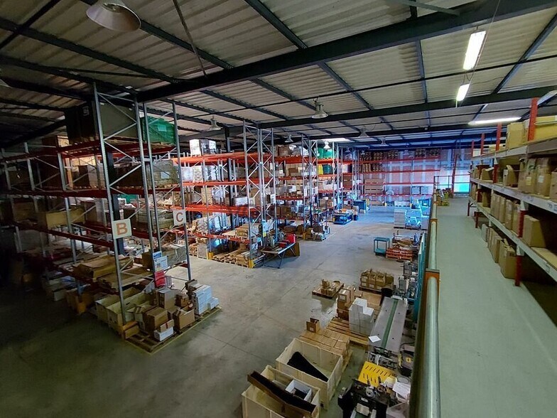 Local d'activités dans Mondouzil à vendre - Photo de l’immeuble – Image 2 sur 4