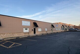 Plus de détails pour 2428 Palumbo Dr, Lexington, KY - Local d'activités à louer