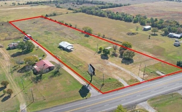 1541 S State Highway 121, Bonham, TX à vendre Photo principale– Image 1 sur 2