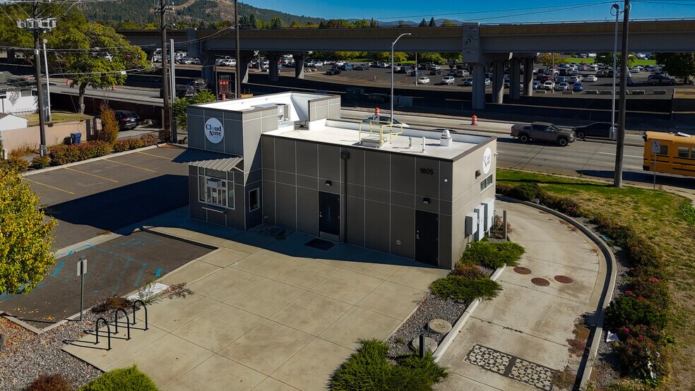 1605 N Greene St, Spokane, WA à louer - Photo de l’immeuble – Image 2 sur 5