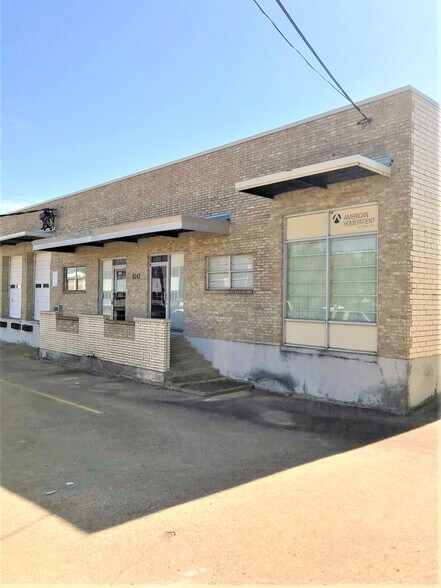8242-8296 Moberly Ln, Dallas, TX à louer - Photo de l’immeuble – Image 2 sur 7