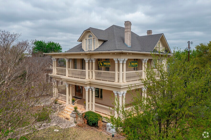 225 E Locust St, San Antonio, TX à vendre - Photo de l’immeuble – Image 2 sur 13