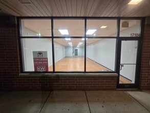 17100-17114 S Park Ave, South Holland, IL à louer Photo intérieure– Image 1 sur 1