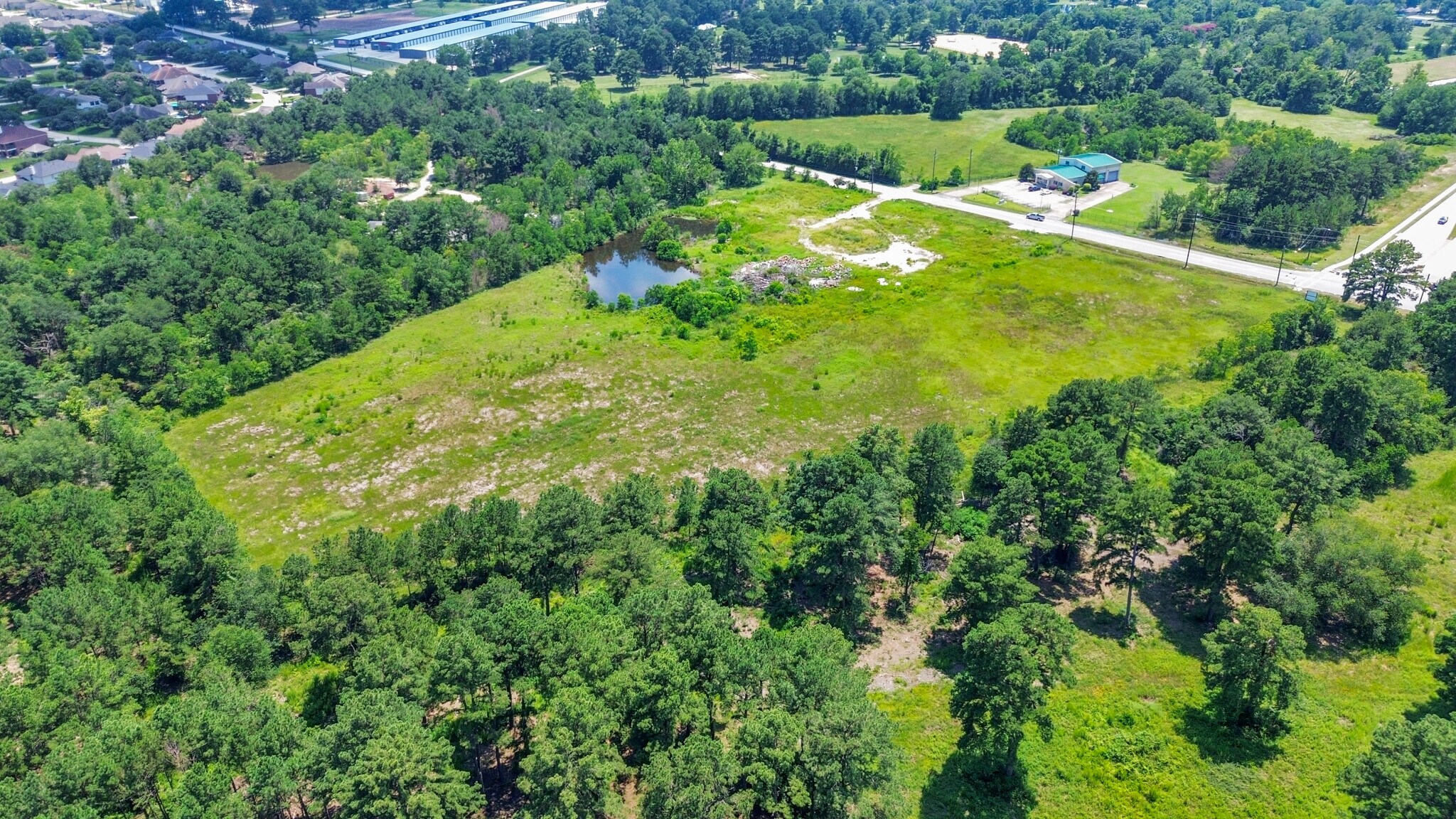 21830 Hufsmith Kohrville Rd, Tomball, TX à vendre Photo principale– Image 1 sur 24