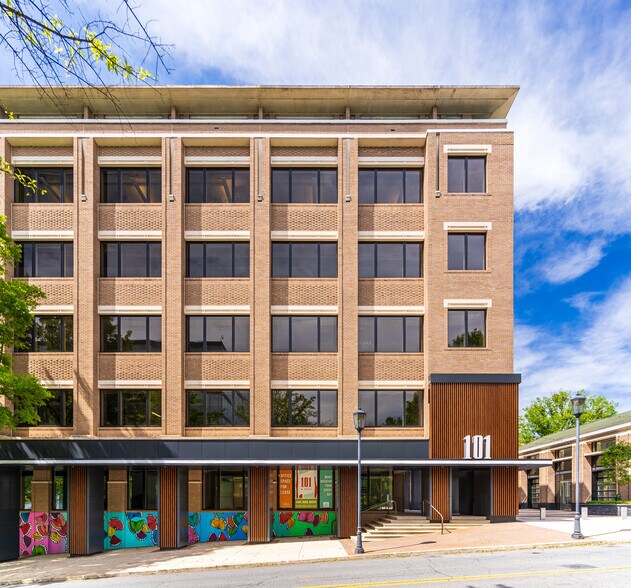 101 W Ponce De Leon Ave, Decatur, GA à louer - Photo de l’immeuble – Image 2 sur 16