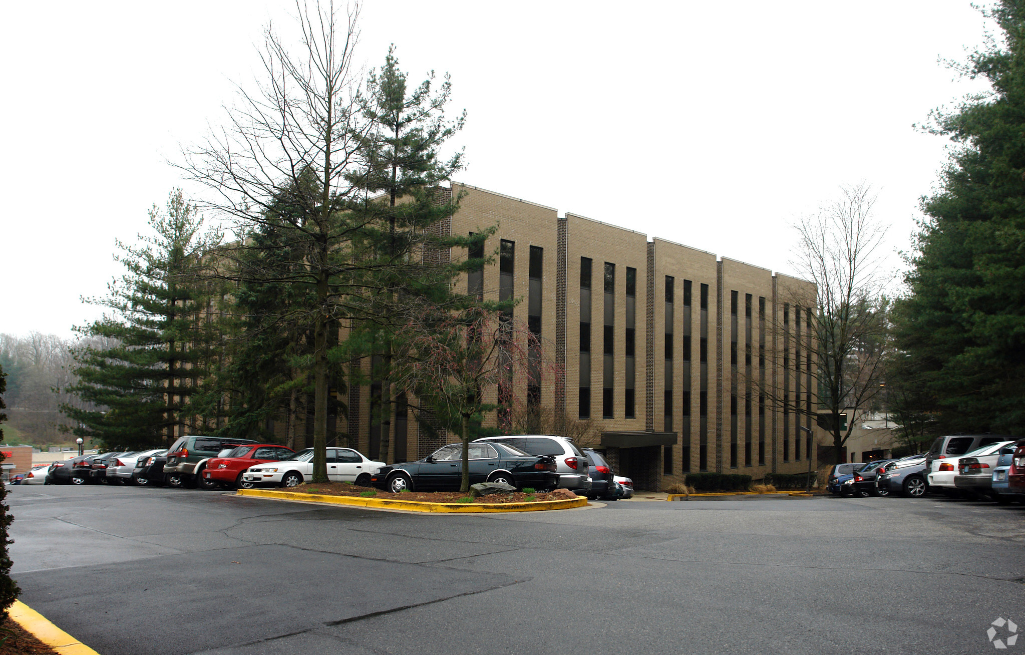 10720 Columbia Pike, Silver Spring, MD à louer Photo principale– Image 1 sur 16