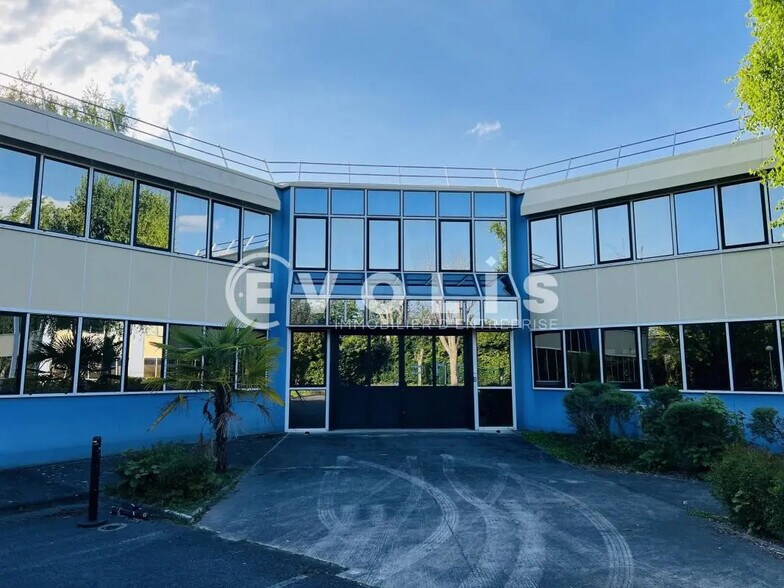Bureau dans Saint-Thibault-des-Vignes à louer - Photo de l’immeuble – Image 3 sur 16