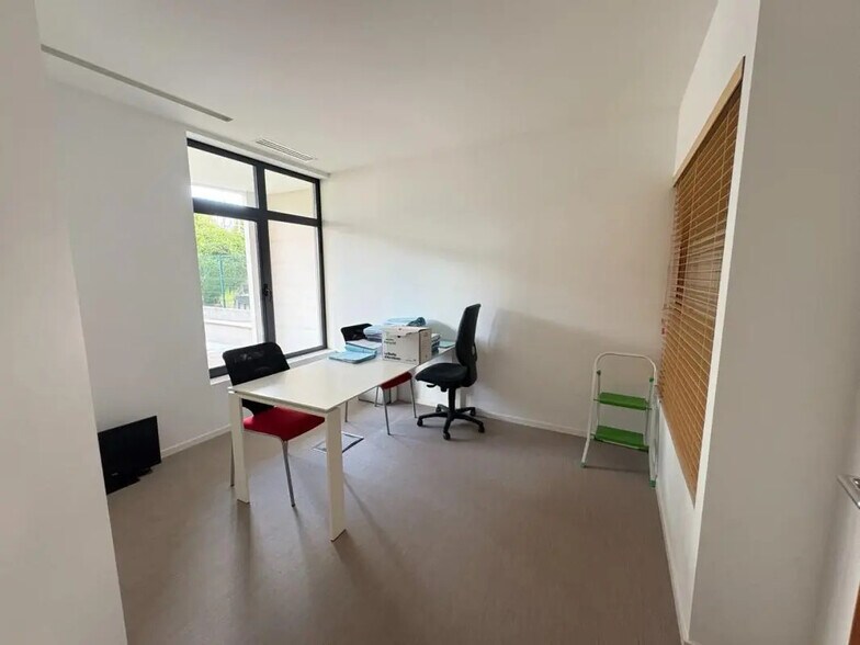 Bureau dans Roanne à vendre - Photo intérieure – Image 2 sur 5
