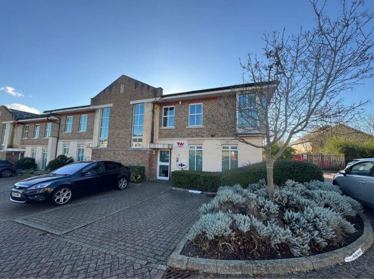 3-9 Shirwell Cres, Milton Keynes à louer - Photo de l’immeuble – Image 1 sur 1