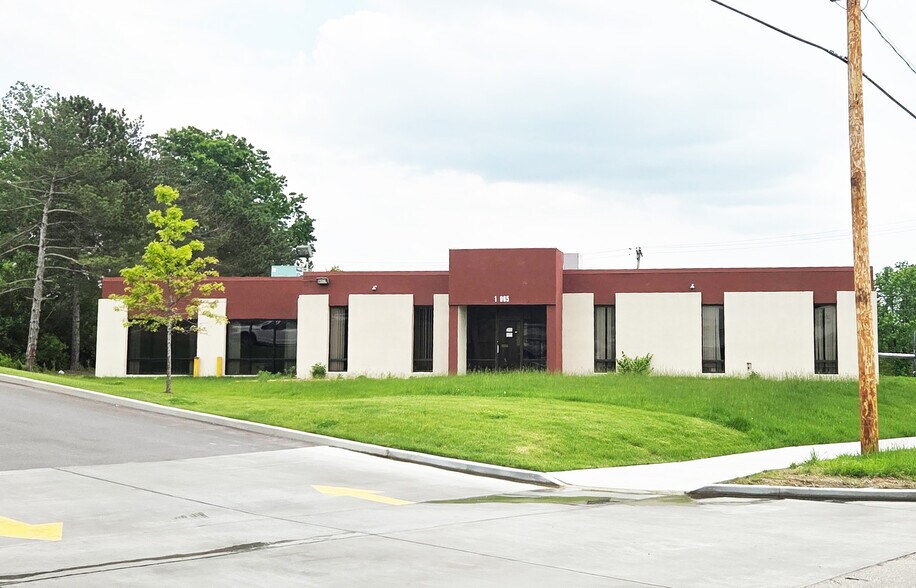 13065 Old Tesson Ferry Rd, Saint Louis, MO à vendre - Photo principale – Image 1 sur 1
