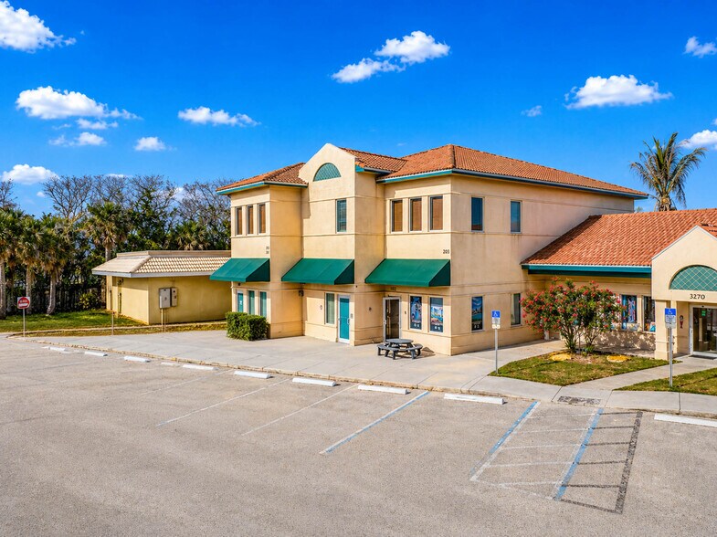 3270 Highway A1A, Melbourne Beach, FL à vendre - Photo de l’immeuble – Image 2 sur 44