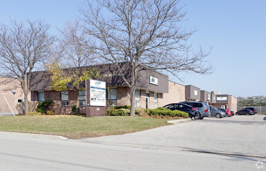 318 Neptune Cres, London, ON à louer - Photo principale – Image 1 sur 2