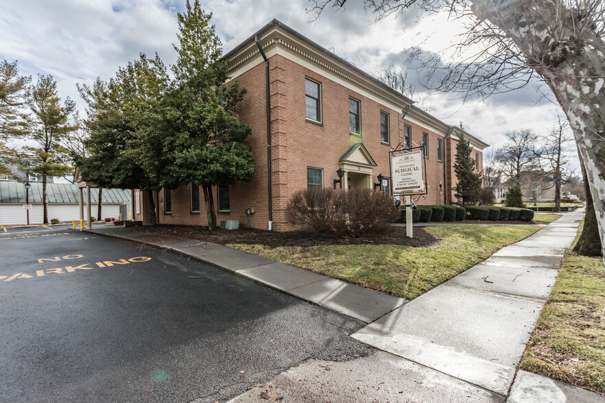 20 S Stewart St, Winchester, VA à vendre - Photo de l’immeuble – Image 1 sur 40