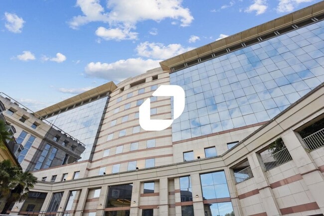 Plus de détails pour 18-24 Rue Troyon, Sèvres - Bureau à louer