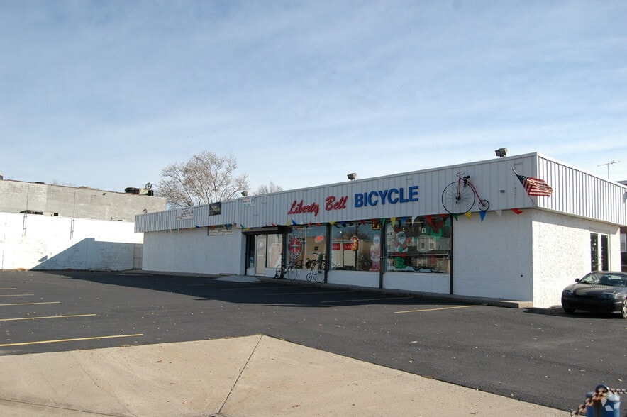 7741 Frankford Ave, Philadelphia, PA à vendre - Photo principale – Image 2 sur 8