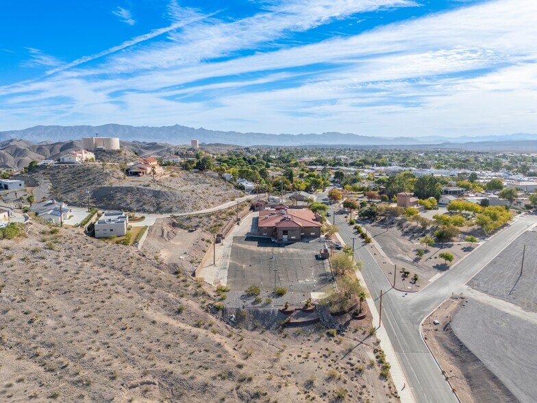 1404 Colorado St, Boulder City, NV à vendre - Photo de l’immeuble – Image 3 sur 6