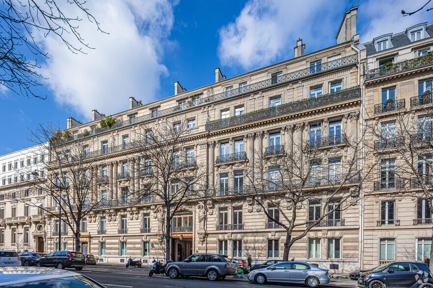 4 Avenue Hoche, Paris à louer - Photo de l’immeuble – Image 2 sur 2