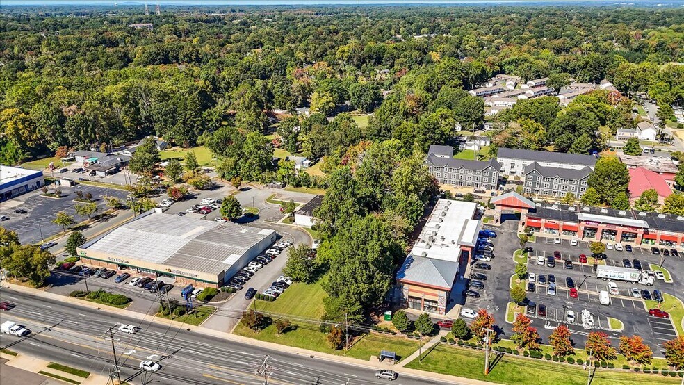 5005 N Tryon St, Charlotte, NC à vendre - Aérien – Image 3 sur 9