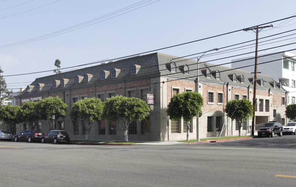 1554 S Sepulveda Blvd, Los Angeles, CA à louer Photo principale– Image 1 sur 30