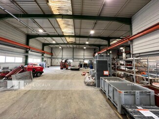 Plus de détails pour Local d'activités à louer