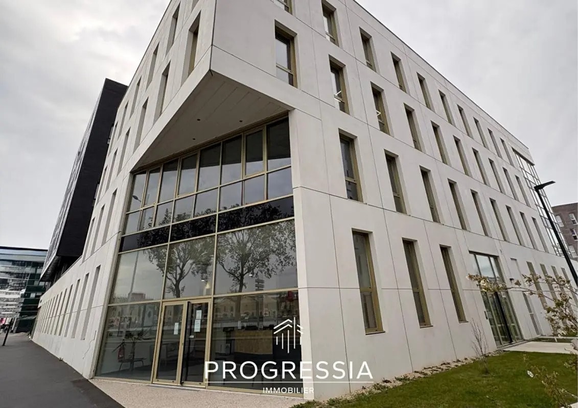 Bureau dans Le Havre à louer Photo de l’immeuble– Image 1 sur 4