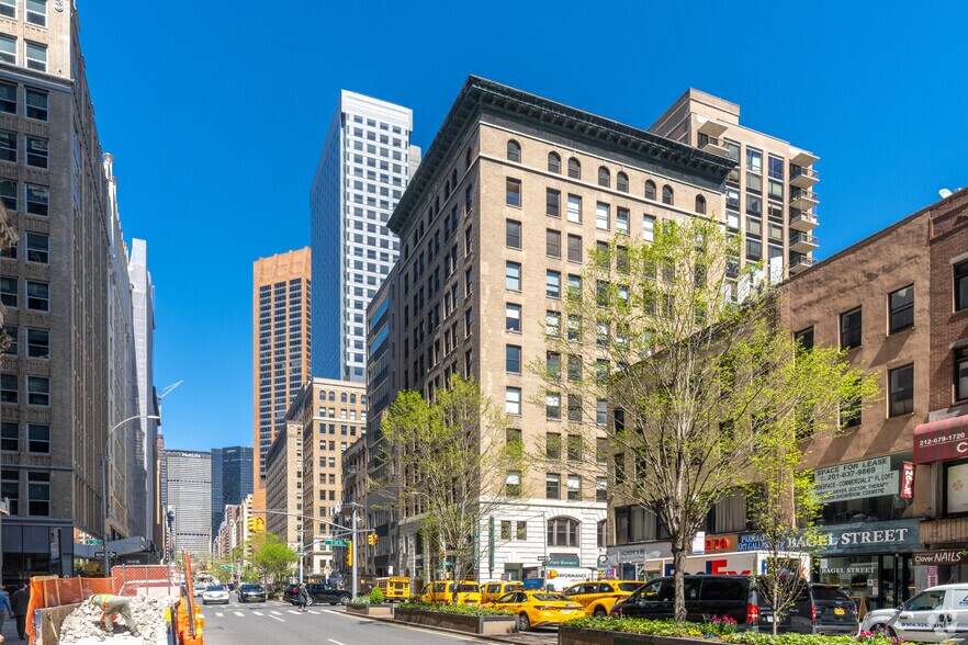 443 Park Ave S, New York, NY à louer - Photo de l’immeuble – Image 2 sur 5