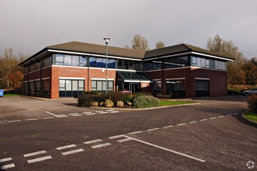 Foxhole Rd, Chorley à louer - Photo de l’immeuble – Image 2 sur 3