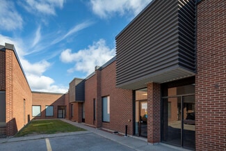 Plus de détails pour 761-767 Mckay Rd, Pickering, ON - Industriel/Logistique à louer