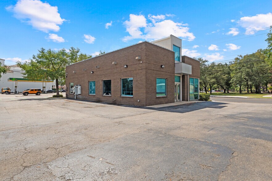 1800 Westheimer Rd, Houston, TX à louer - Photo de l’immeuble – Image 3 sur 9