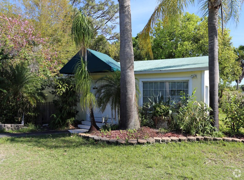 2606 S Orlando Dr, Sanford, FL à vendre - Photo principale – Image 1 sur 5